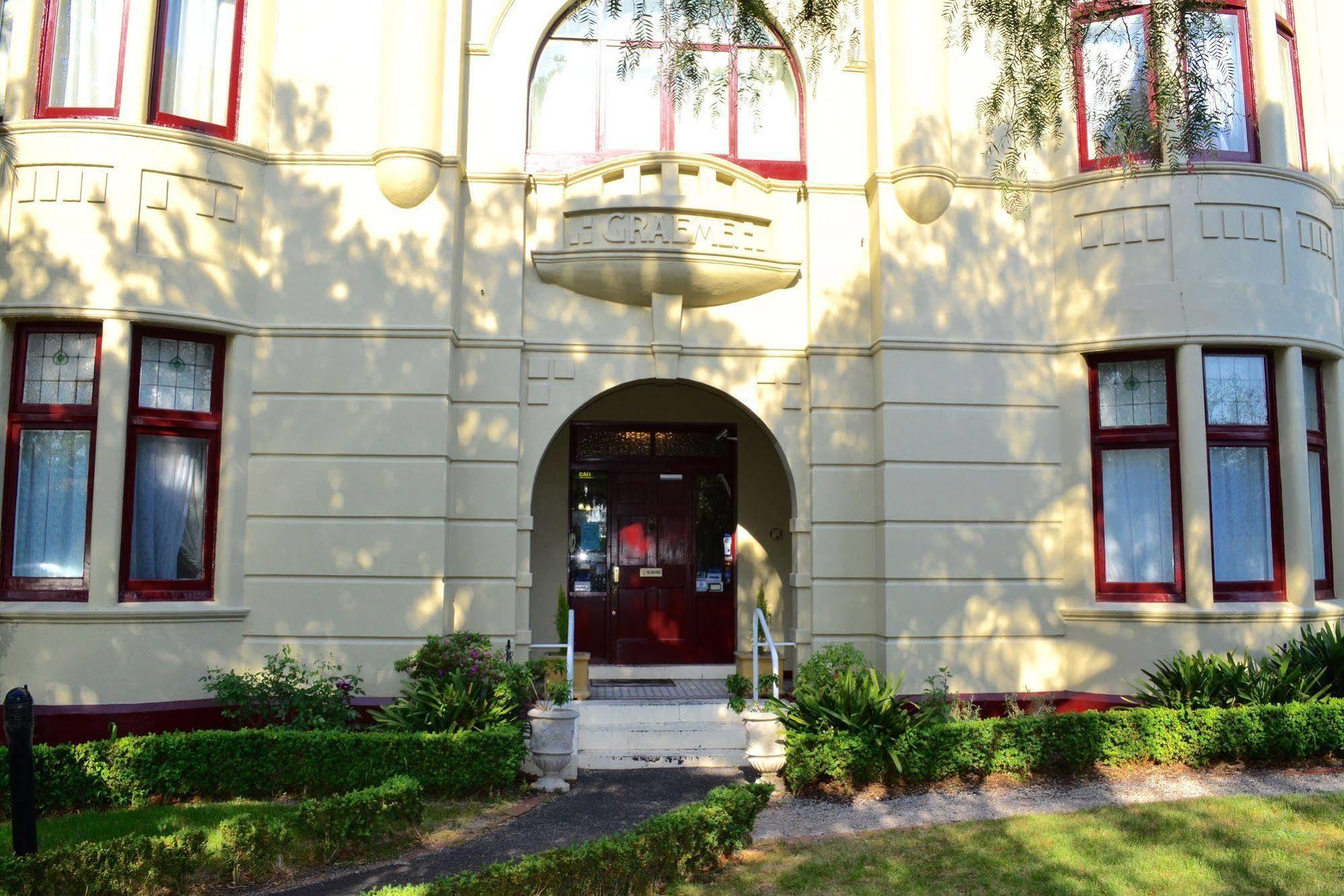 Toorak Manor Hotel Melbourne Exterior photo